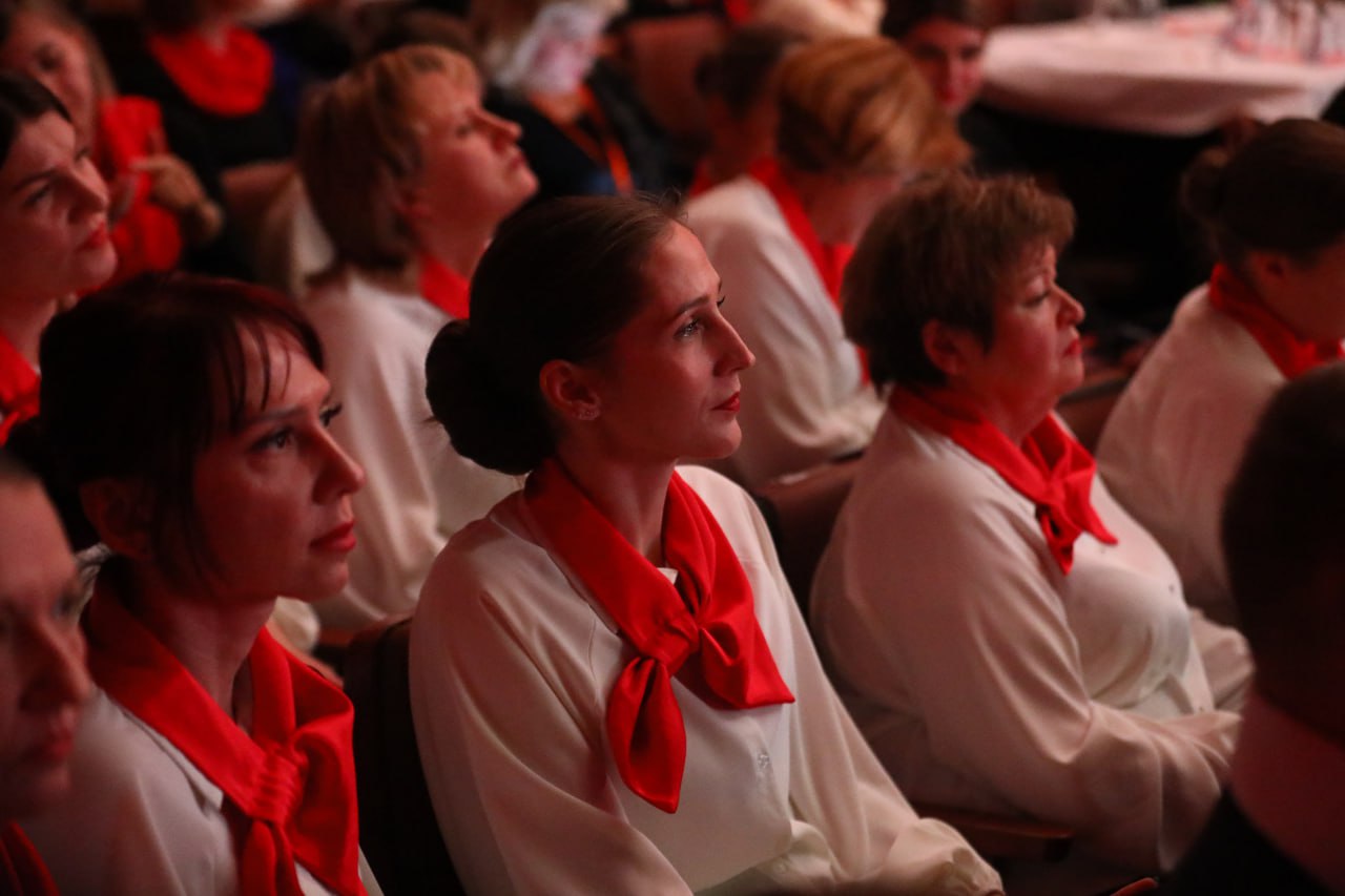 Итоги Всероссийского конкурса-фестиваля родительских хоров «Крылатое эхо Победы» подвели в Самаре Итоги Всероссийского конкурса-фестиваля родительских хоров «Крылатое эхо Победы» подвели в Самаре