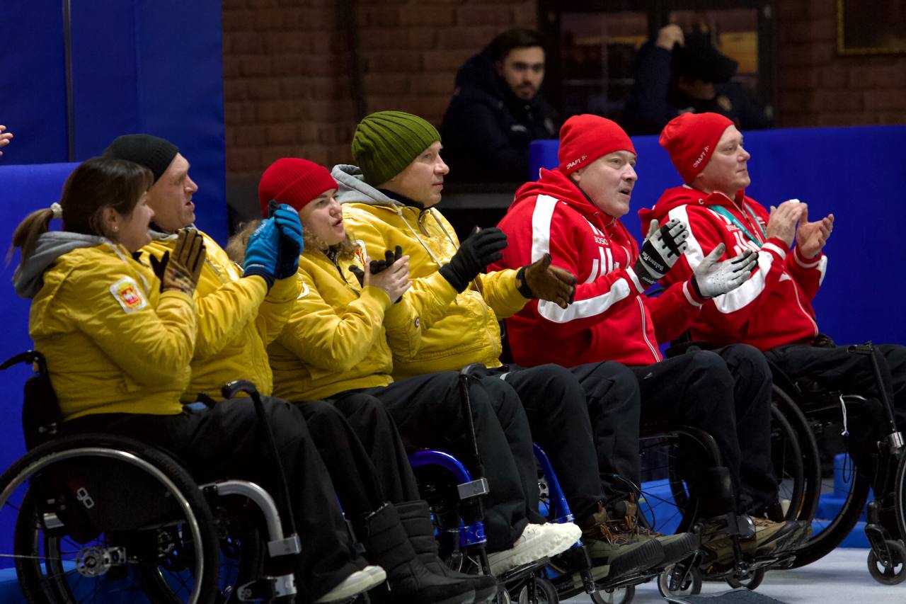 Небольшая история о том, как полюбить ….. кёрлинг))) Небольшая история о том, как полюбить ….. кёрлинг)))