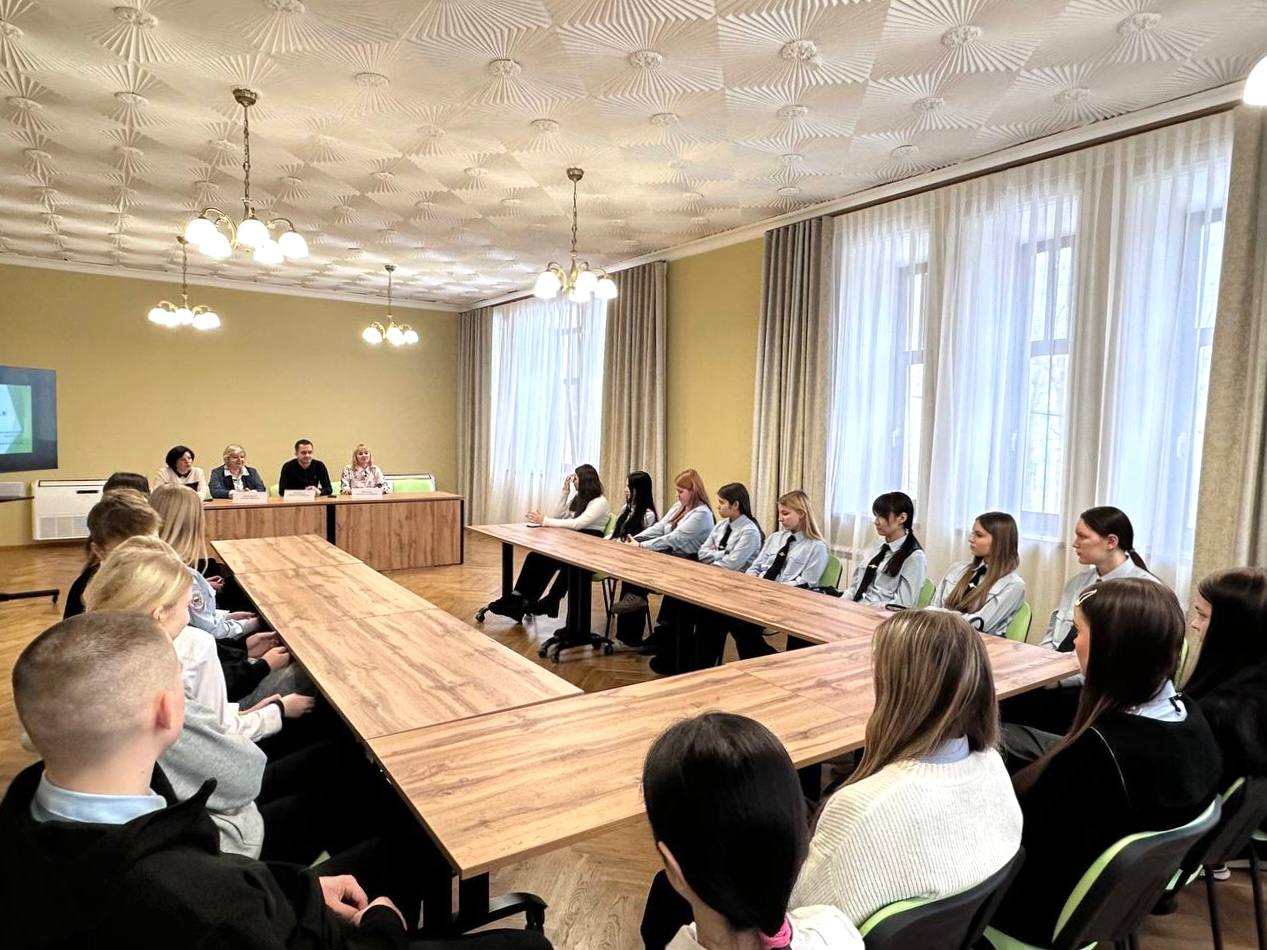 Сегодня в России отмечают профессиональный праздник сотрудники органов ЗАГС Сегодня в России отмечают профессиональный праздник сотрудники органов ЗАГС