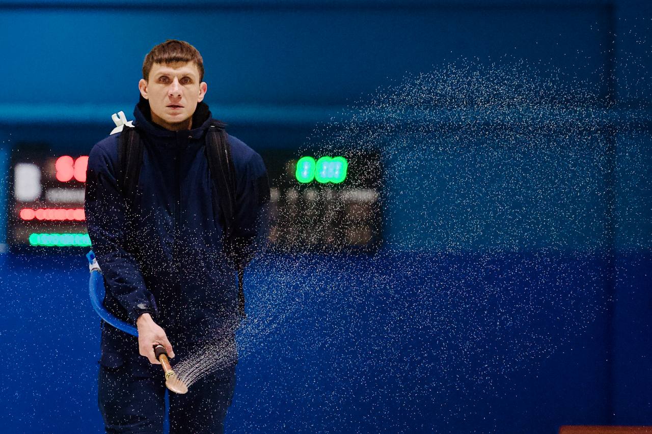 Небольшая история о том, как полюбить ….. кёрлинг)))