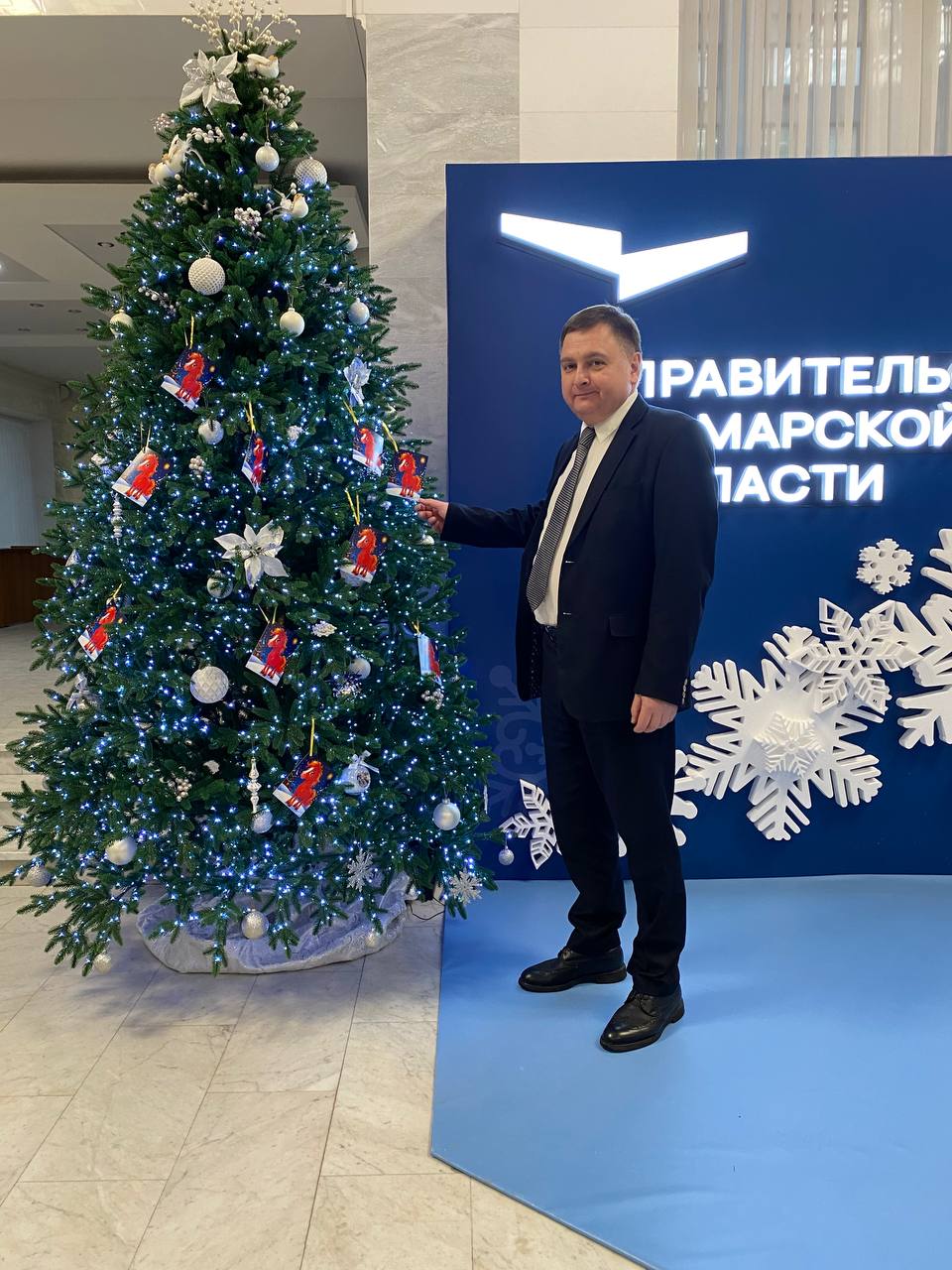 Врио министра энергетики и ЖКХ Самарской области Виталий Брижань принял участие в акции «Елка желаний»