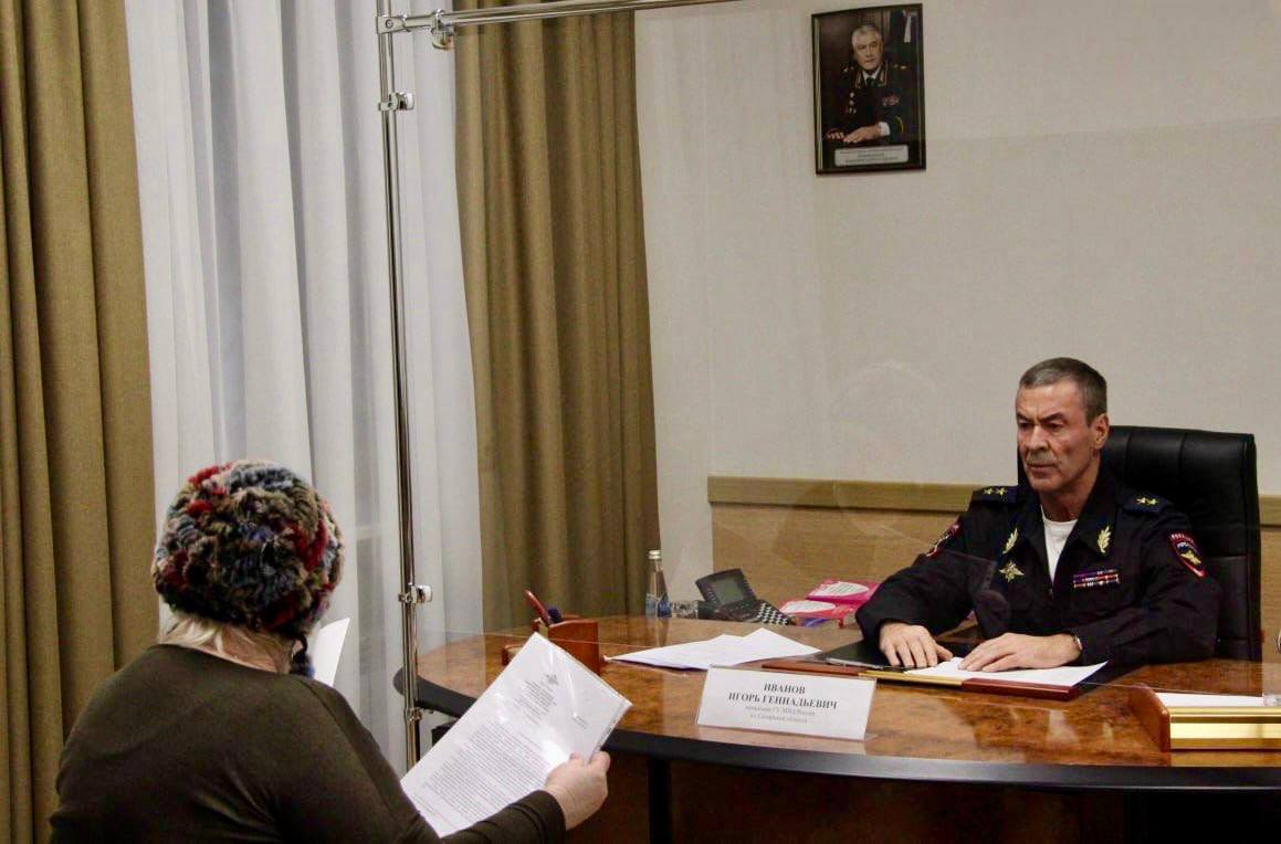 18 декабря начальник ГУ МВД России по Самарской области генерал-лейтенант полиции Игорь Иванов провел прием граждан