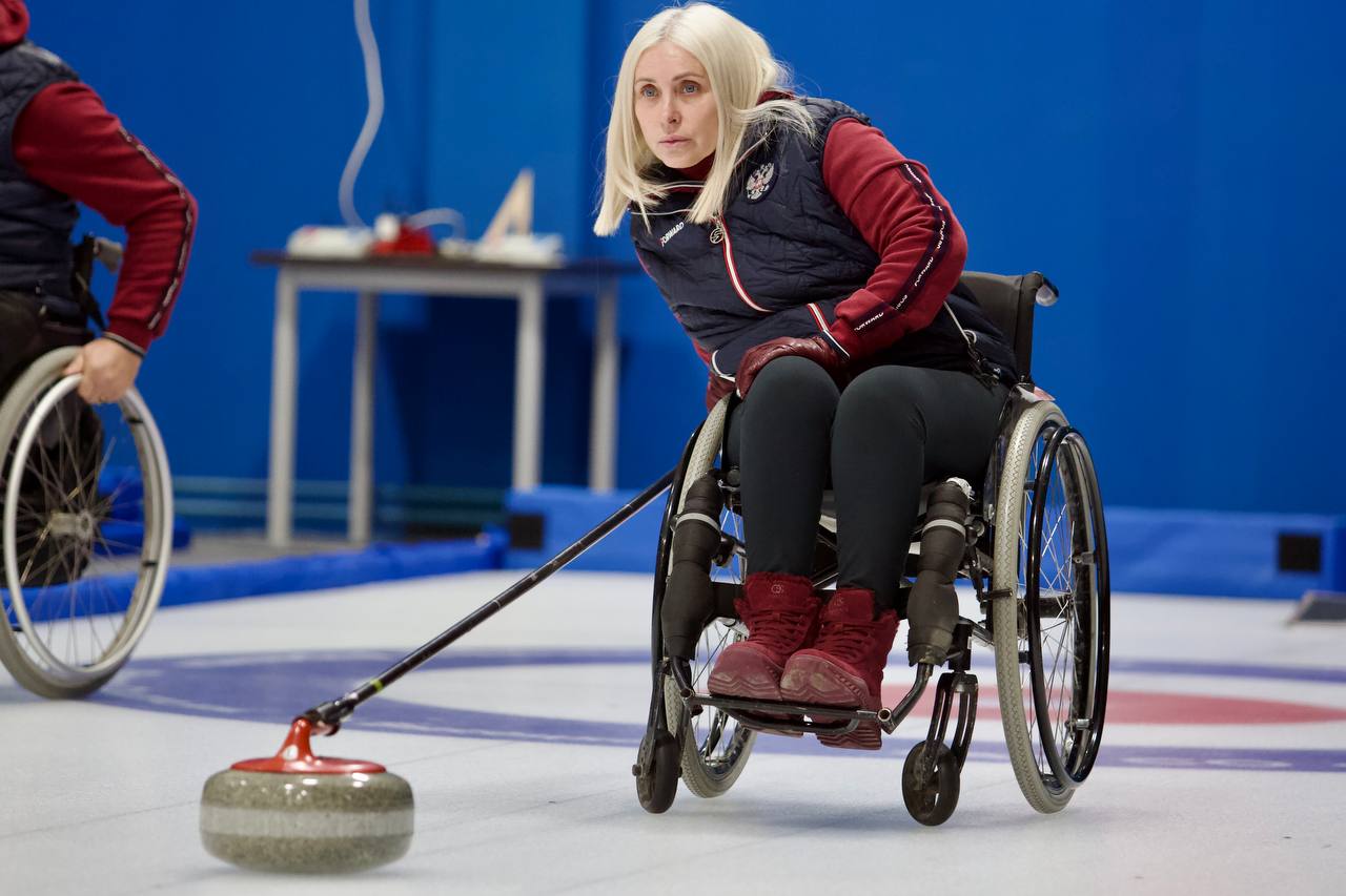 Небольшая история о том, как полюбить ….. кёрлинг))) Небольшая история о том, как полюбить ….. кёрлинг)))