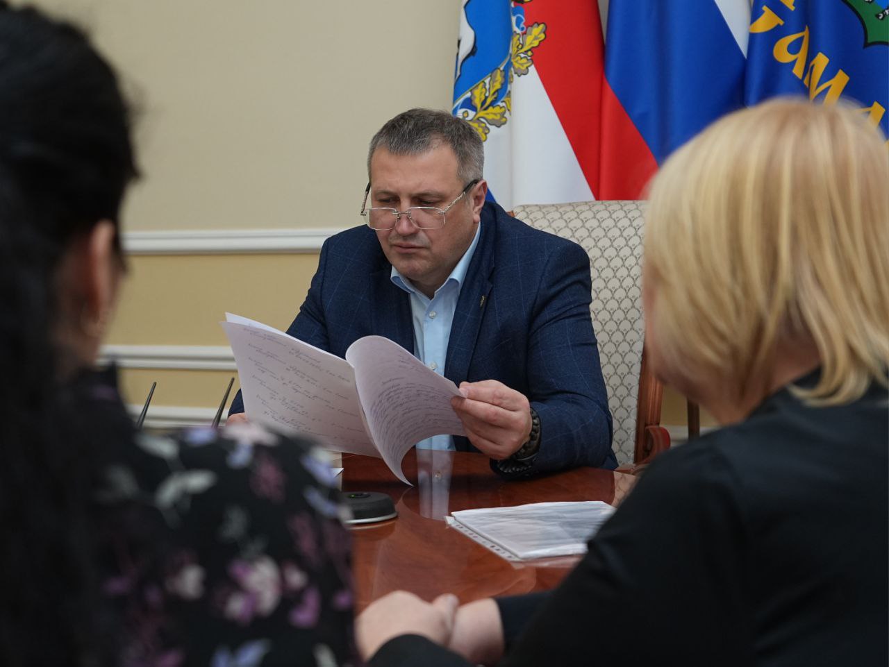 Иван Носков: Вчера провел большой прием граждан, принял 35 человек Иван Носков: Вчера провел большой прием граждан, принял 35 человек