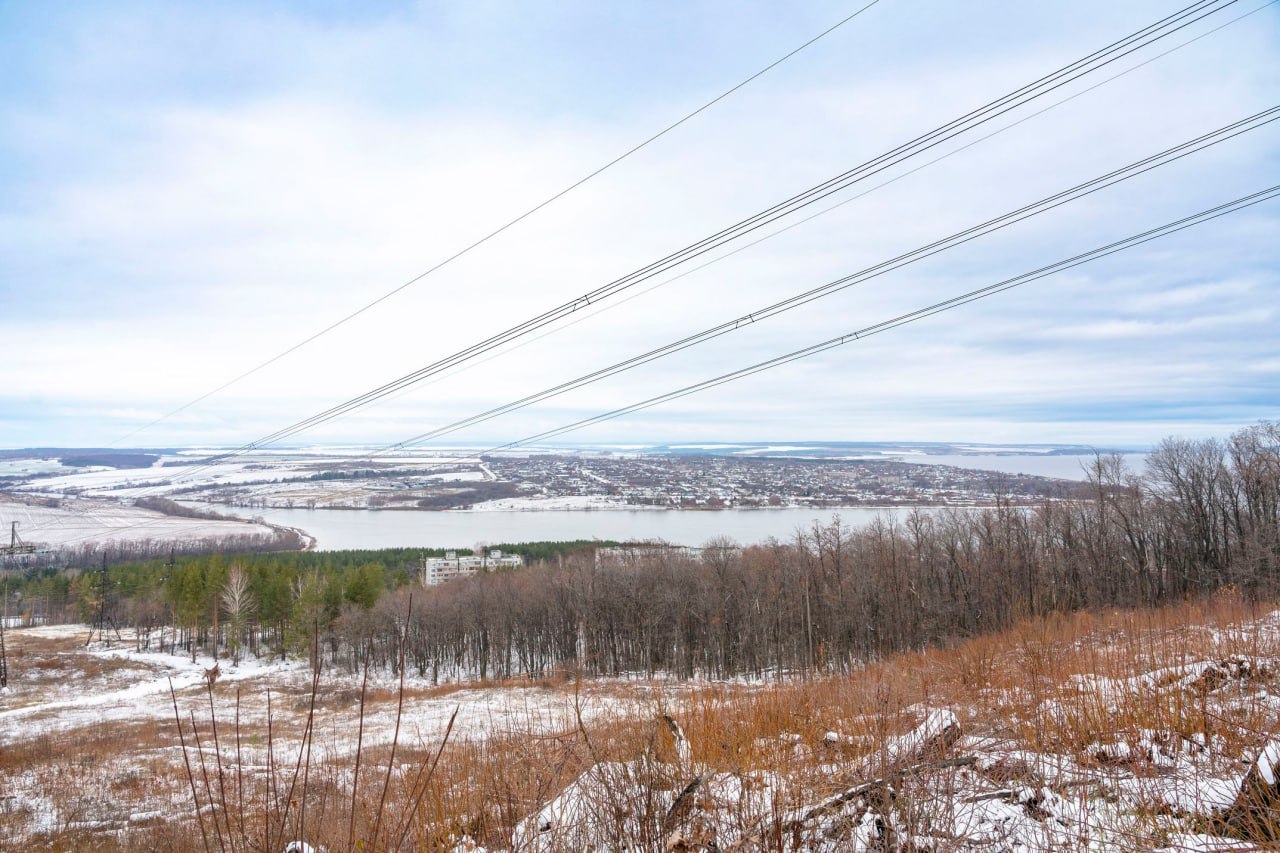 Заснеженная гора Светёлка в Шигонском районе и виды с неё Заснеженная гора Светёлка в Шигонском районе и виды с неё