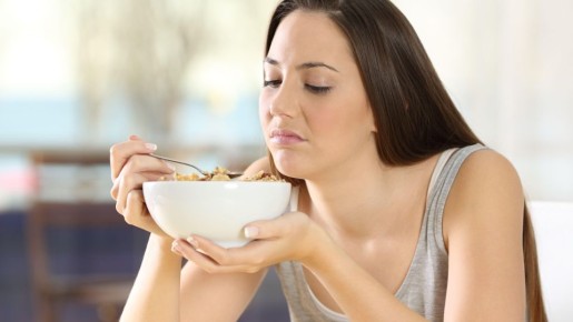 Эти бытовые привычки мигом выдают невоспитанность: проверьте себя