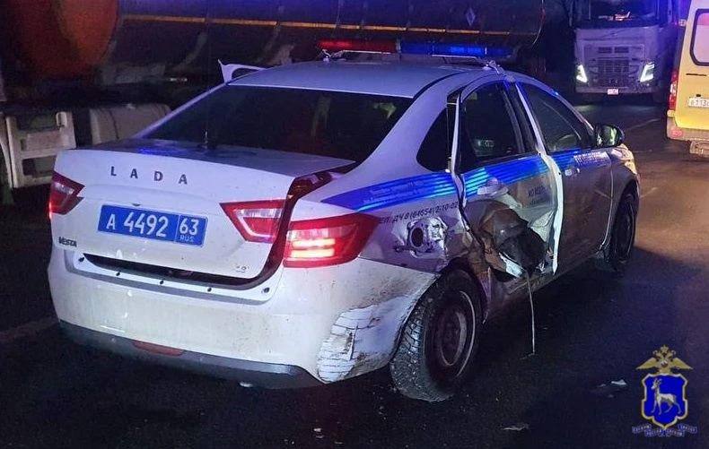 Один человек погиб при столкновении пяти машин на трассе в Самарской области