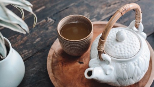 В пакетиках или листовой: эксперт подробно объяснил, какой чай полезнее