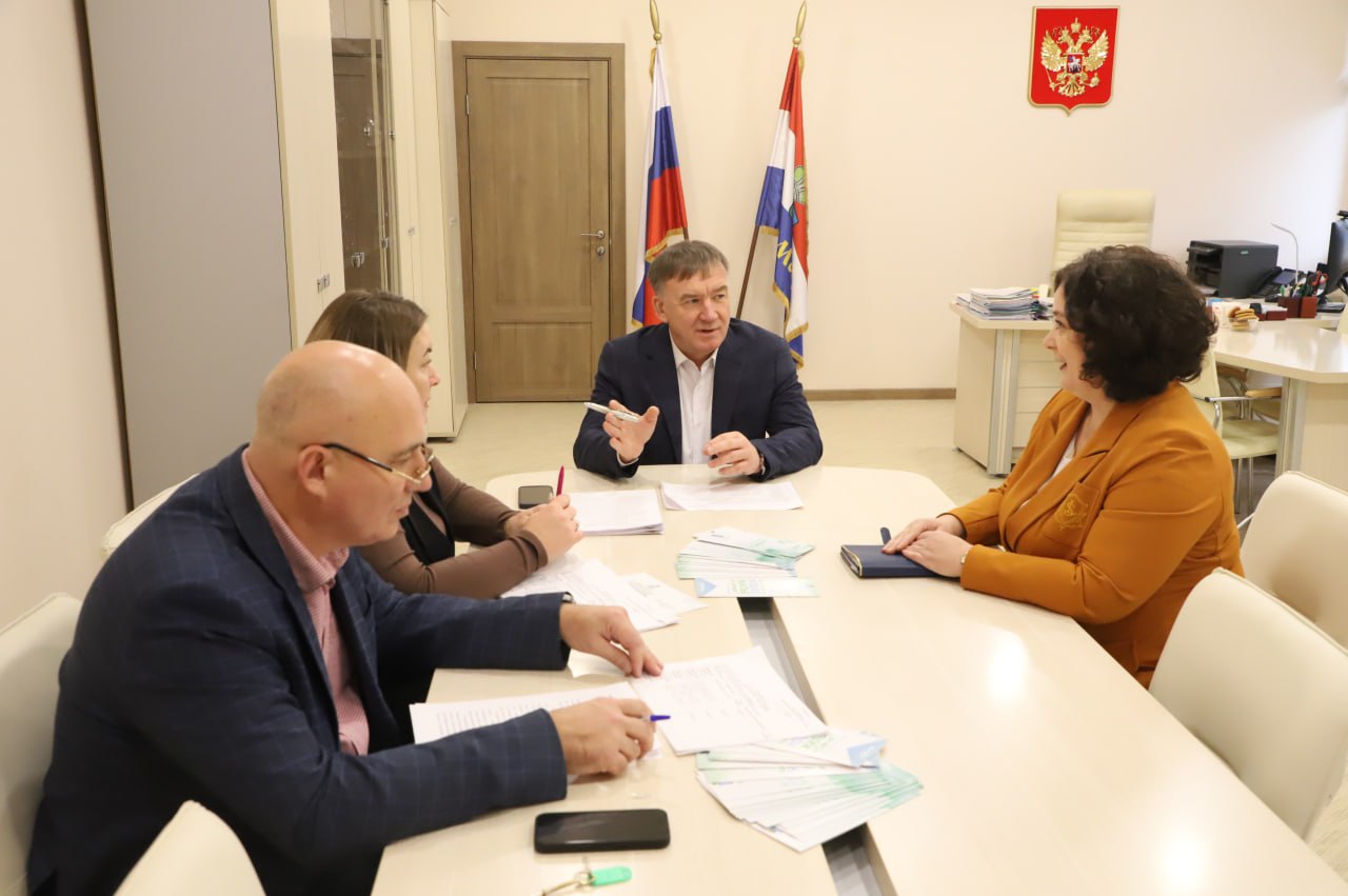 Главы районов Самары провели заключительные в 2025 году приемы граждан