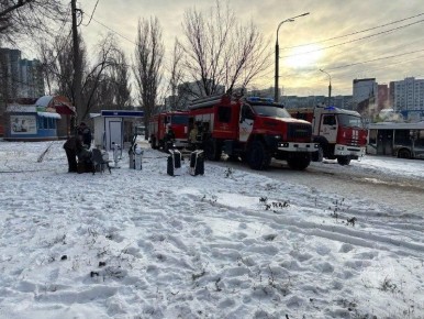 Женщина погибла при крупном пожаре в жилом доме в Самаре 25 декабря