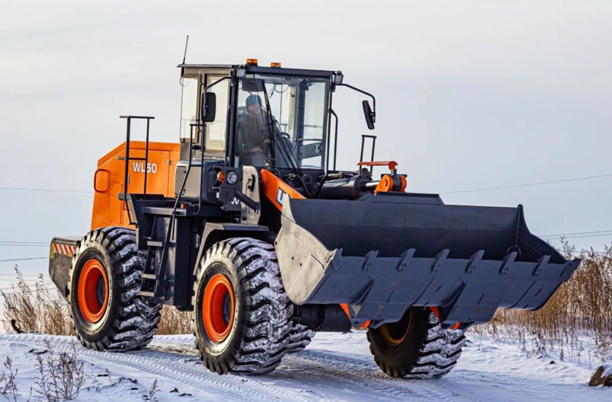 1 На Южном Урале выпускают первый локализованный фронтальный погрузчик