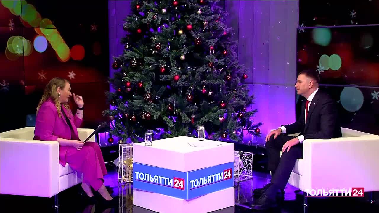 Илья Сухих: «Как прошёл для нашей семьи 2025 год? Интересно прошёл: был на рыбалке, ездили на машине с семьей на море. Побывали в гостях у тёщи. У нас с ней свои темы для разговоров»