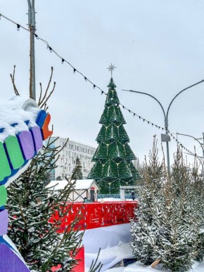 Доброе утро, Самара!. Готовы праздновать Новый год? Желаем вам отличного настроения и замечательного дня! :романтика самарских дворов и улиц