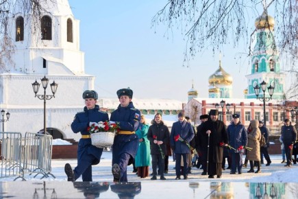 В Сызрани почтили память воинов, погибших в Макеевке