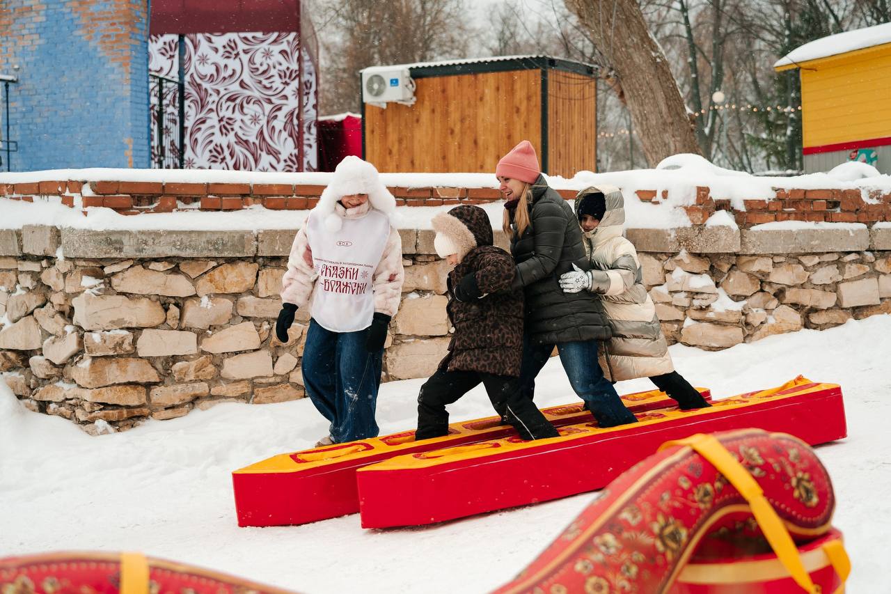 «Сказки по-волжски» приглашают в Загородный парк «Сказки по-волжски» приглашают в Загородный парк