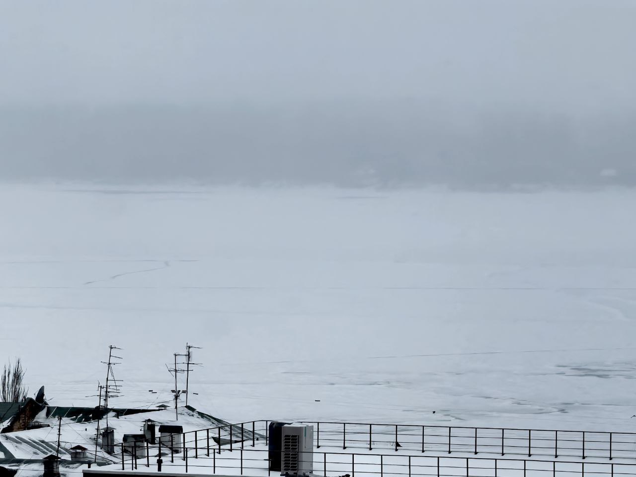 Первый лед на Волге в Самаре: красиво, но опасно Первый лед на Волге в Самаре: красиво, но опасно