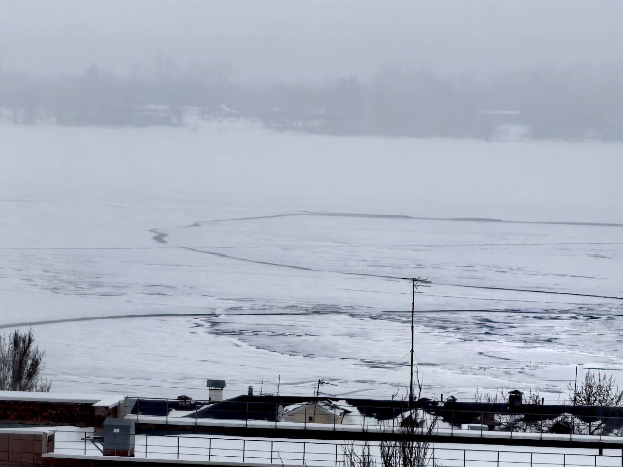 Первый лед на Волге в Самаре: красиво, но опасно
