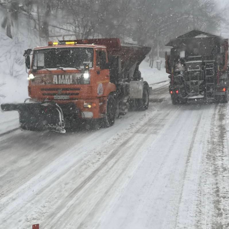 В Самаре проводят уборку снега В Самаре проводят уборку снега