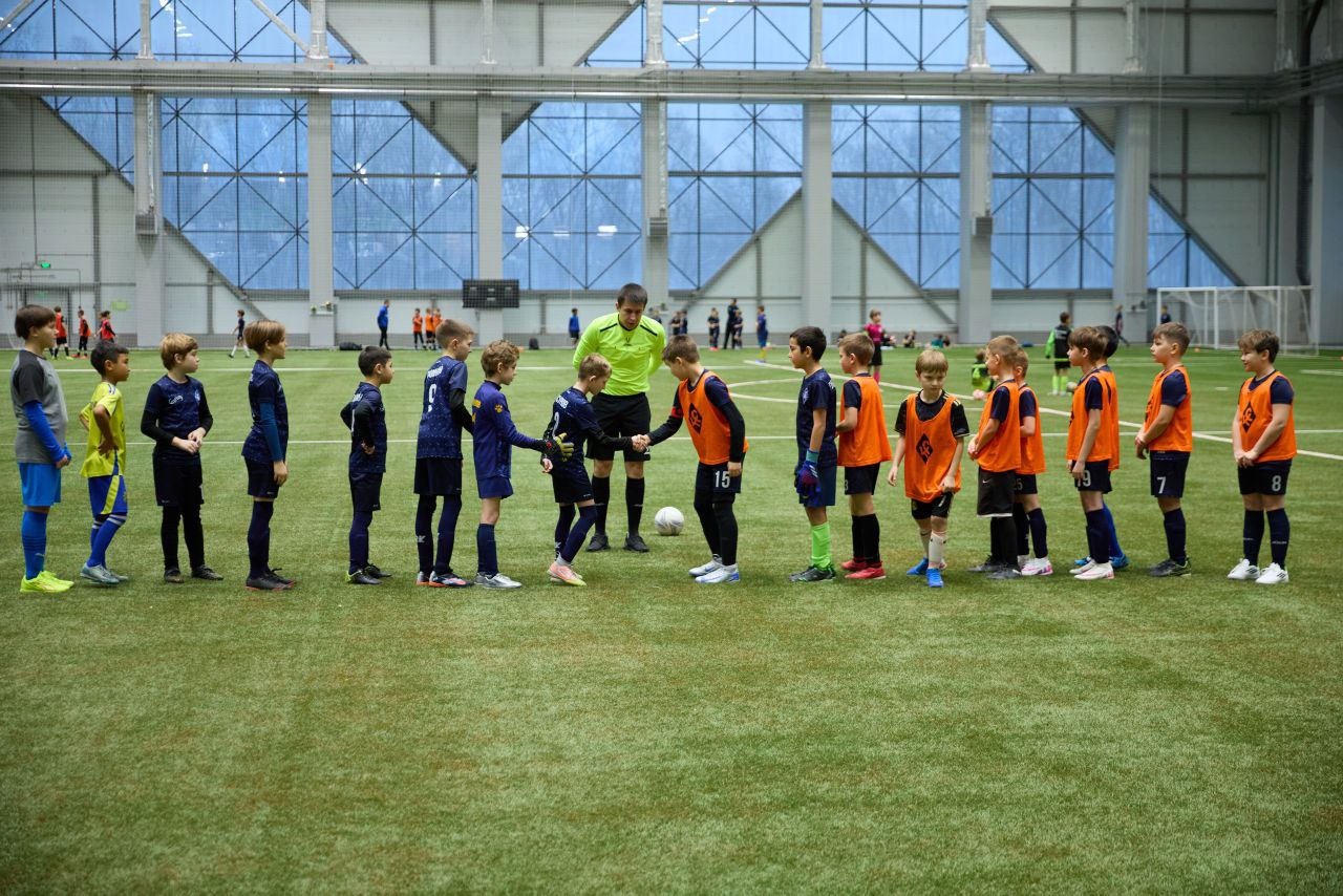 В Самаре завершился детский турнир «В Новый год с футбольным мячом» В Самаре завершился детский турнир «В Новый год с футбольным мячом»