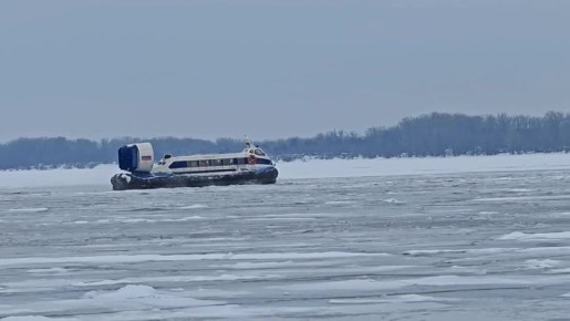 Жители Самары пожаловались в соцсетях на неудовлетворительную работу зимней переправы связывающий столицу региона и село Рождествено