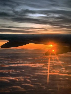 Из-за неблагоприятных метеорологических явлений задержаны регулярные рейсы из Оренбурга в Москву