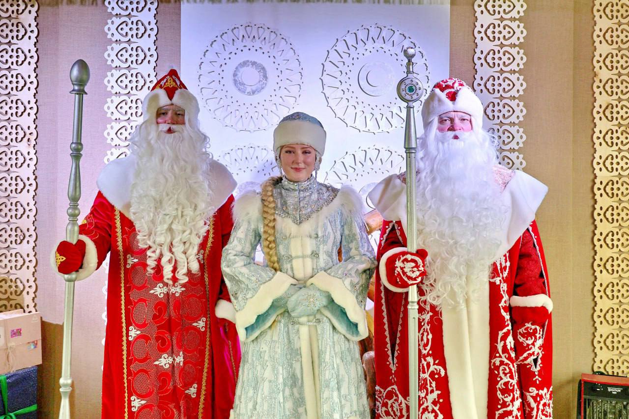 В Самаре через Новогоднюю резиденцию Деда Мороза прошли 19 тысяч гостей В Самаре через Новогоднюю резиденцию Деда Мороза прошли 19 тысяч гостей