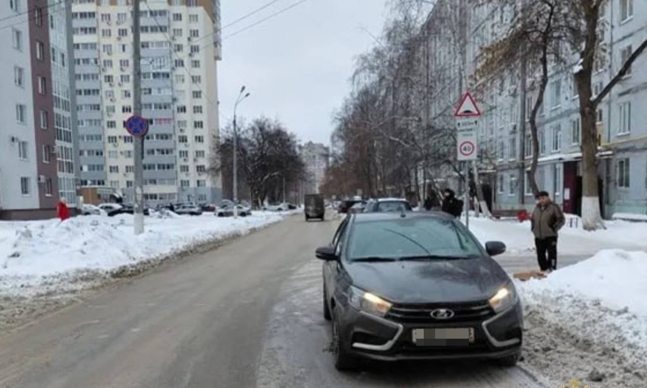 В Тольятти водитель "Весты" сбил велосипедиста