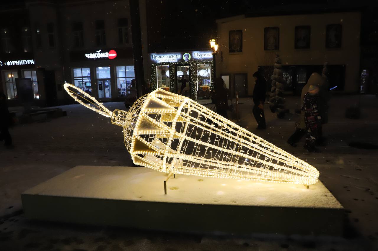 Праздничные каникулы подходят к концу, а вот Самара все еще сияет Праздничные каникулы подходят к концу, а вот Самара все еще сияет