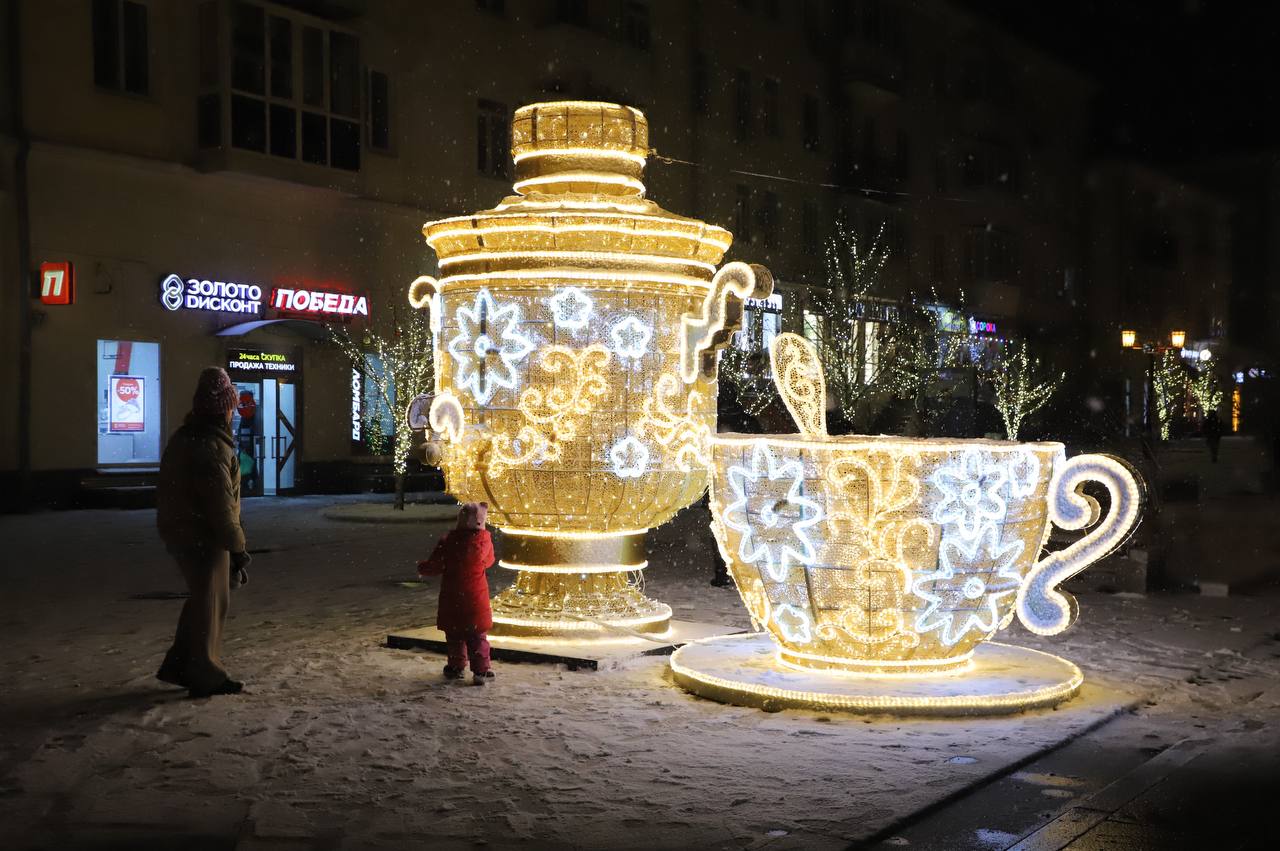 Праздничные каникулы подходят к концу, а вот Самара все еще сияет Праздничные каникулы подходят к концу, а вот Самара все еще сияет