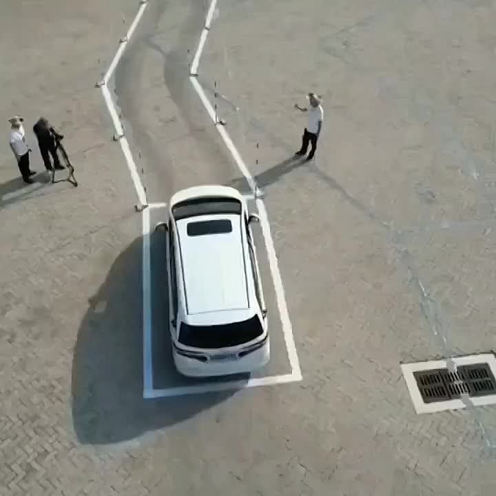 Это видео специально для тех, кто говорит, что сдать на права в России очень трудно