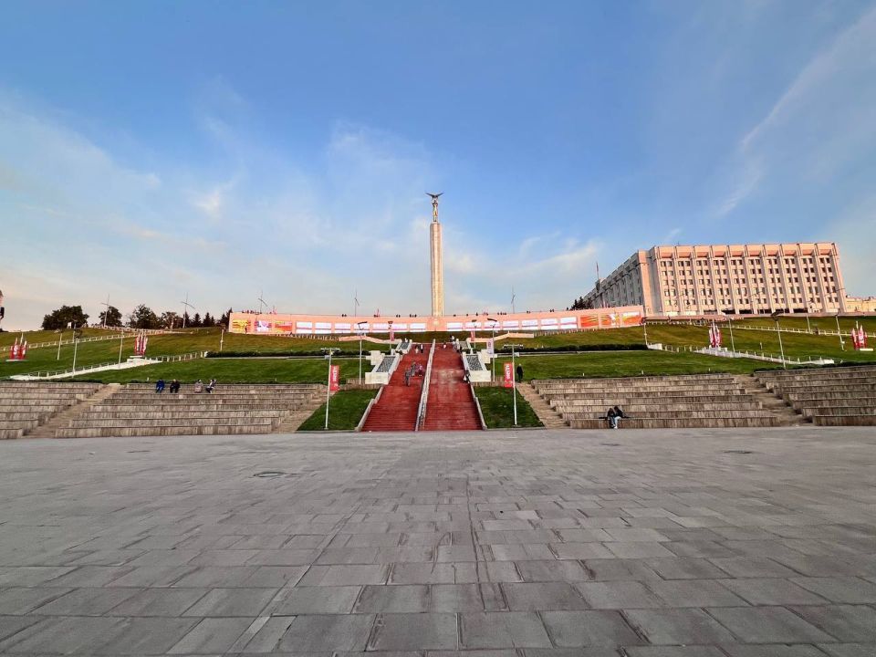 ������������ ����������� ��������� ������� ��������� ���������� � ���� ��������� �������� � 175-������ �� ��� ����������� ��������� ��������