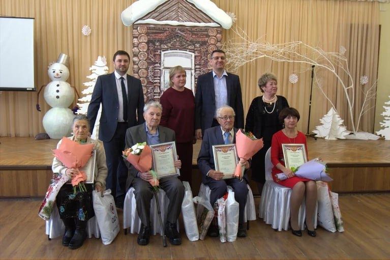 В Самаре поздравили с вековым юбилеем ветеранов отрасли двигателестроения