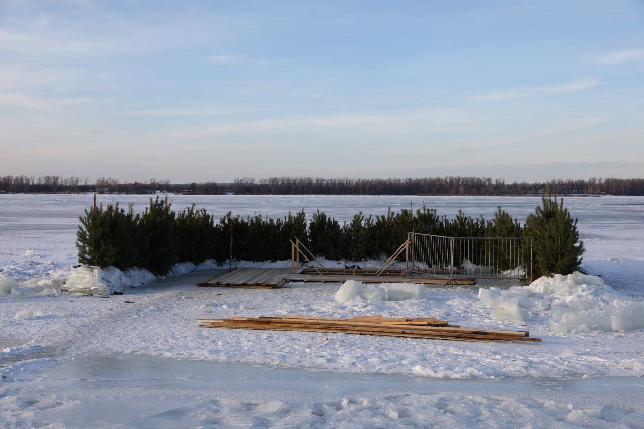 Купель на Полевом спуске к Волге оборудуют к Крещению в Самаре Купель на Полевом спуске к Волге оборудуют к Крещению в Самаре