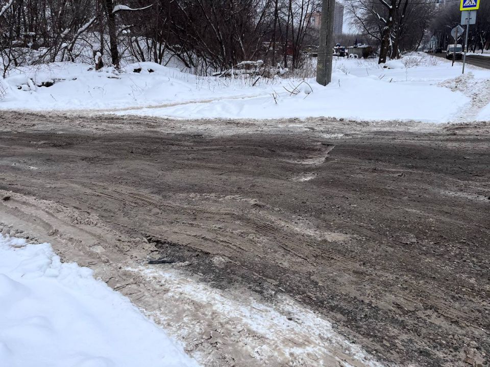 Самарцы жалуются на ямы на пересечении улицы Карла Маркса и 22 Партсъезда