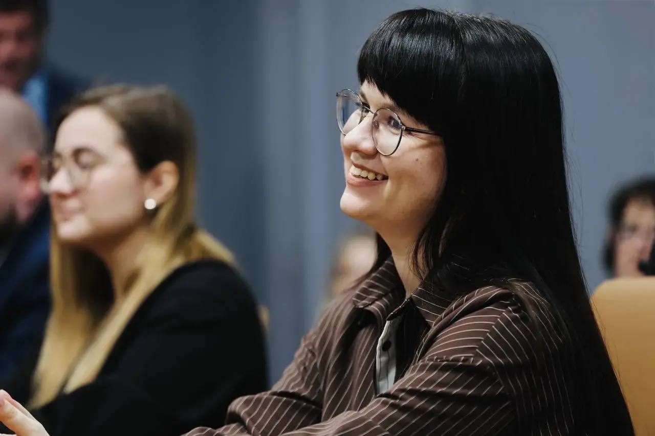 В правительстве региона прошла встреча губернатора Вячеслава Федорищева с лауреатами стипендии Президента РФ для аспирантов и адъюнктов В правительстве региона прошла встреча губернатора Вячеслава Федорищева с лауреатами стипендии Президента РФ для аспирантов и адъюнктов