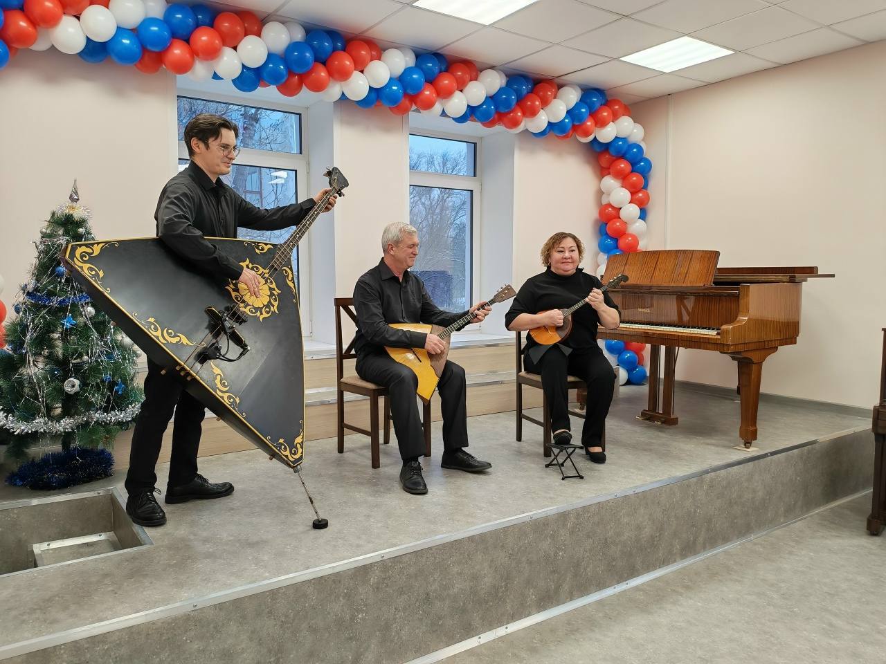 После капитального ремонта открыли Детскую школу искусств в Тольятти После капитального ремонта открыли Детскую школу искусств в Тольятти