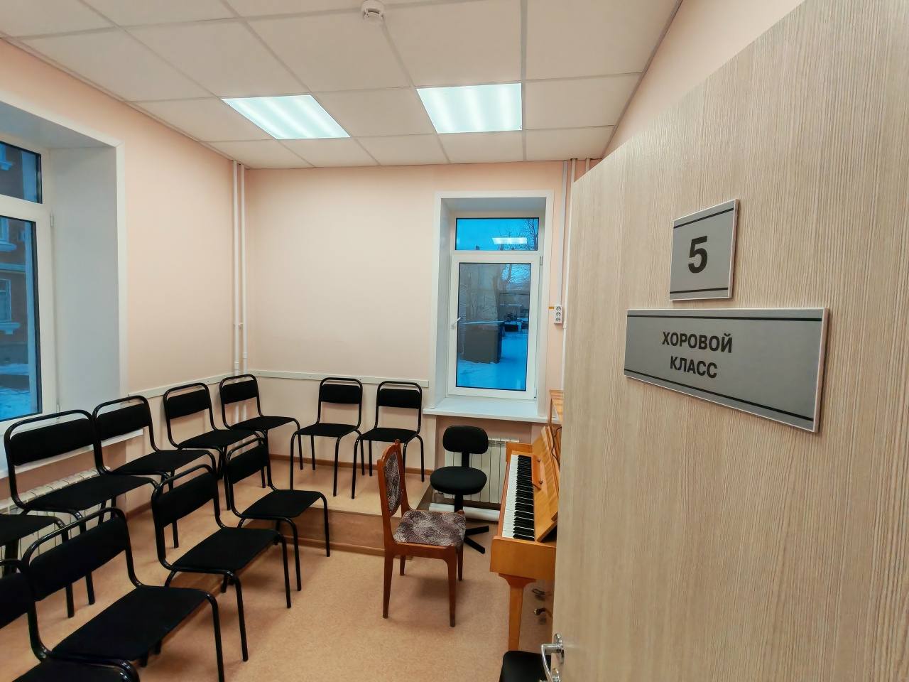 После капитального ремонта открыли Детскую школу искусств в Тольятти После капитального ремонта открыли Детскую школу искусств в Тольятти