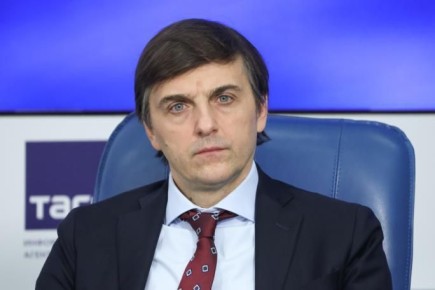 Кравцов призвал регионы проконтролировать организацию учебного процесса в морозы