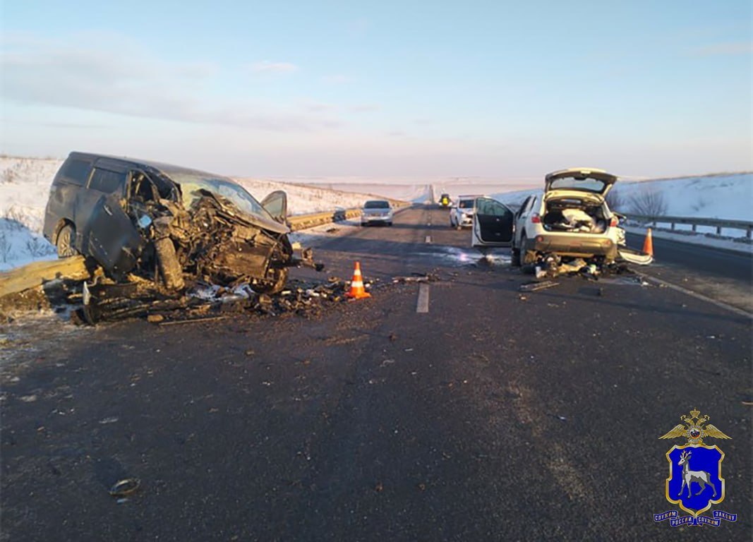 Двое погибли в лобовом ДТП в Борском районе Двое погибли в лобовом ДТП в Борском районе