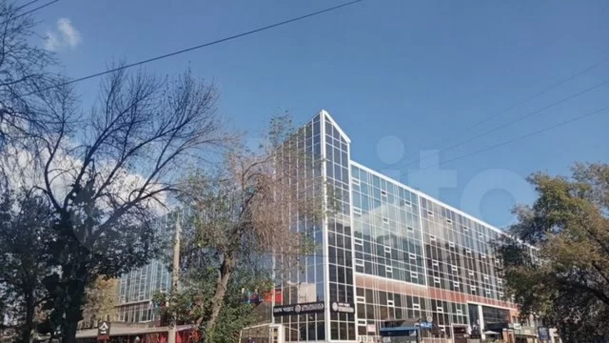 ТЦ «Айсберг» в Самаре выставлен на продажу за 550 млн рублей