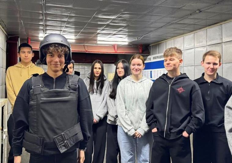 Создаём надёжное будущее с нынешними студентами! Создаём надёжное будущее с нынешними студентами!