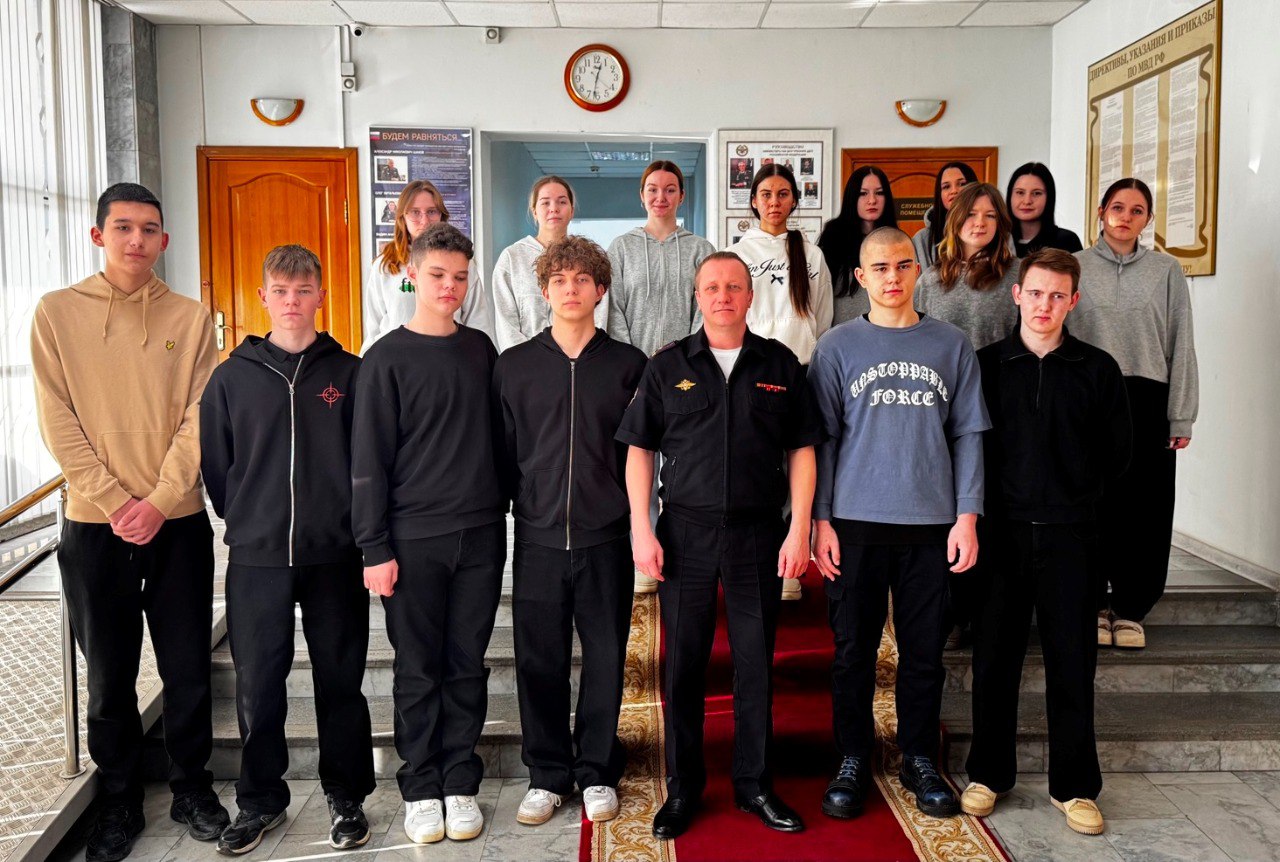 Создаём надёжное будущее с нынешними студентами! Создаём надёжное будущее с нынешними студентами!