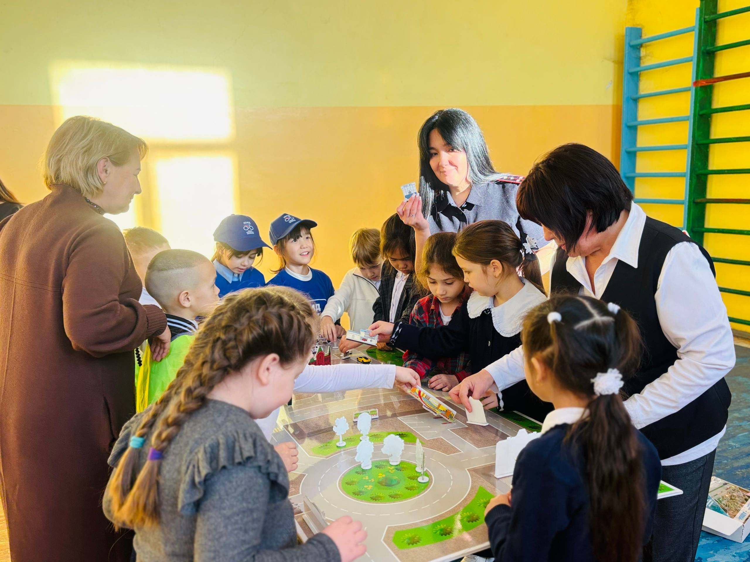 Безопасность детей на дорогах — превыше всего! Безопасность детей на дорогах — превыше всего!