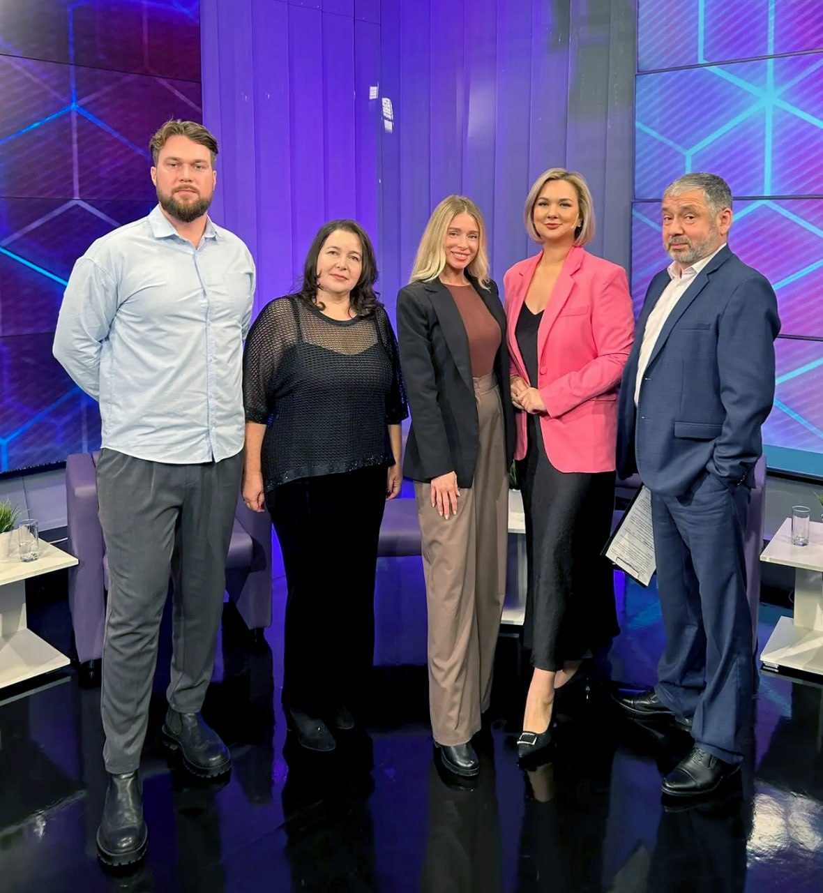 – Если производству нужны слесари, сварщики, продуктовому магазину – кассиры, работники зала, грузчики, – они звонят нам, – говорит Евгений Кленье – Если производству нужны слесари, сварщики, продуктовому магазину – кассиры, работники зала, грузчики, – они звонят нам, – говорит Евгений Кленье