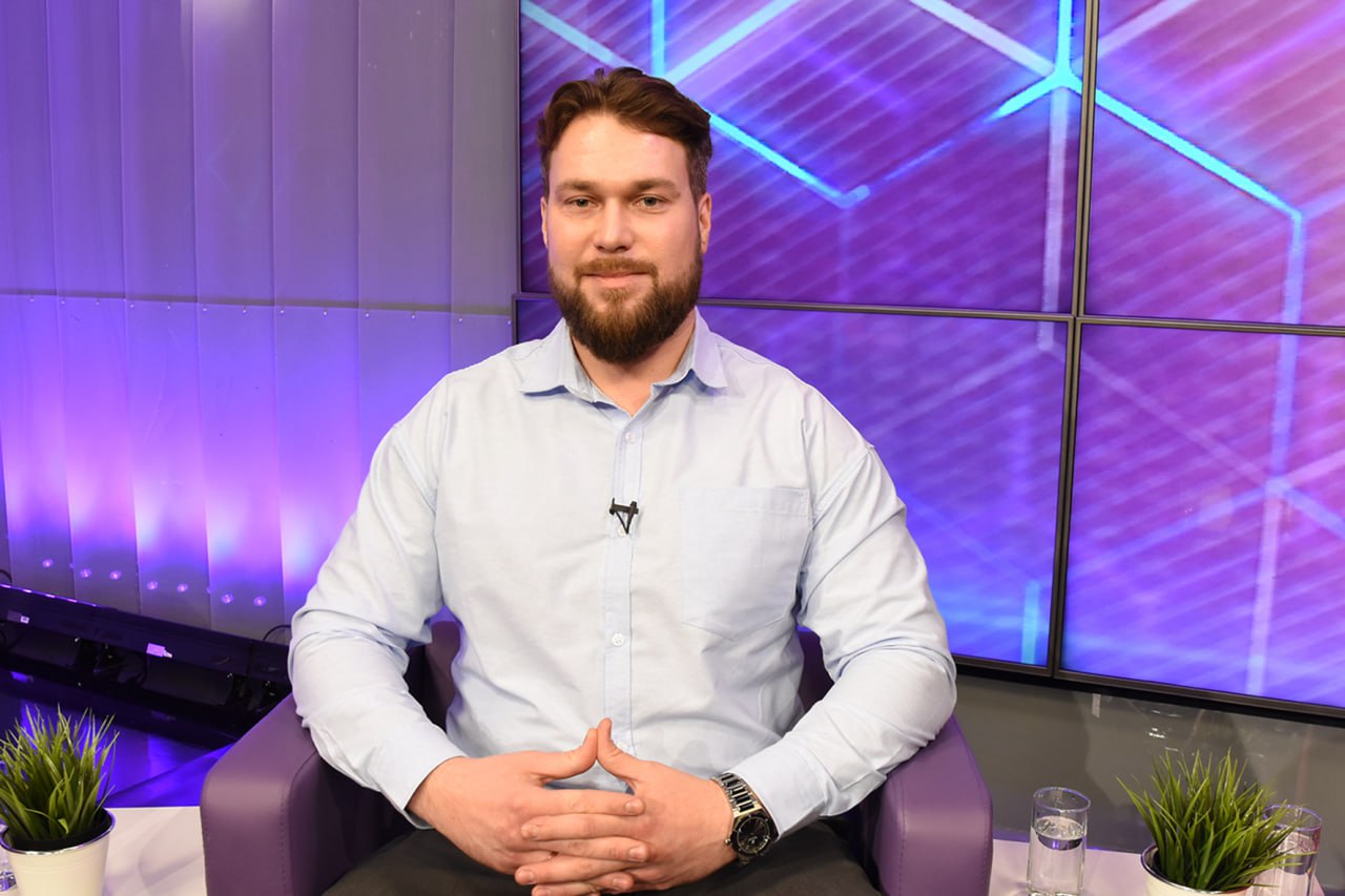 – Если производству нужны слесари, сварщики, продуктовому магазину – кассиры, работники зала, грузчики, – они звонят нам, – говорит Евгений Кленье – Если производству нужны слесари, сварщики, продуктовому магазину – кассиры, работники зала, грузчики, – они звонят нам, – говорит Евгений Кленье