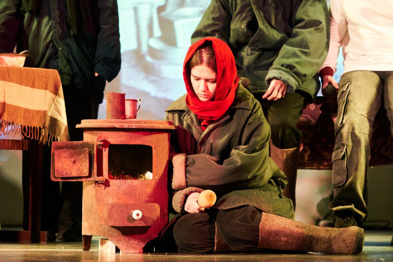 Единым народом — за Ленинград! Единым народом — за Ленинград!