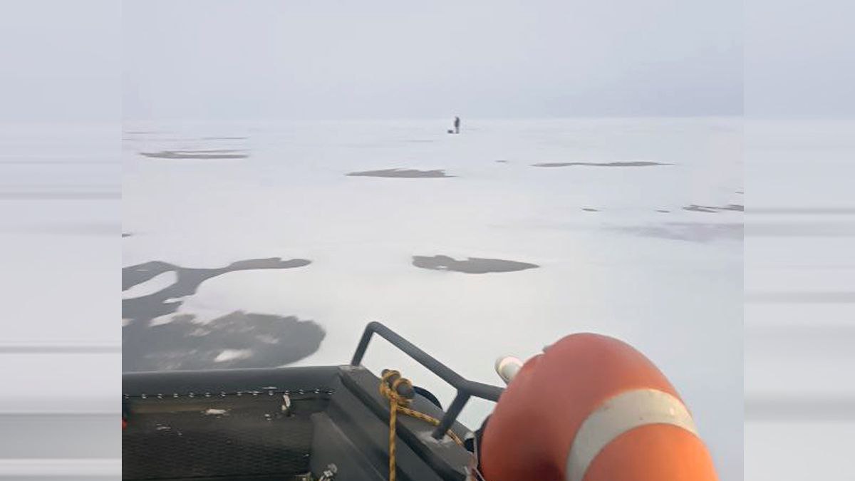 В акватории Волги в Самарской области отыскали заблудившегося из-за метели рыбака