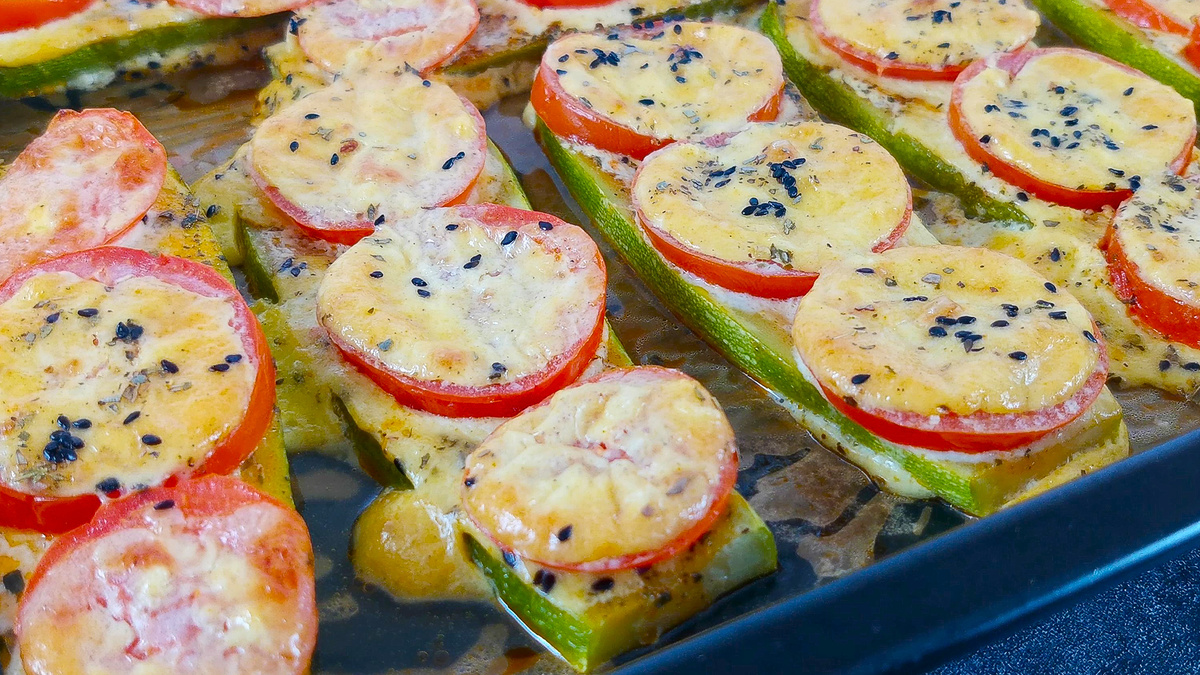 Лодочки из кабачков с помидорами: легкий рецепт для вкусного обеда