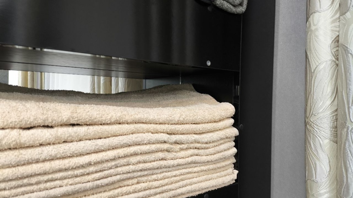 Как очистить подошву утюга без вреда: 5 эффективных лайфхаков