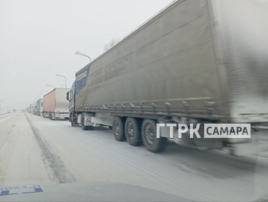 Затор на подъезде к Жигулевской ГЭС